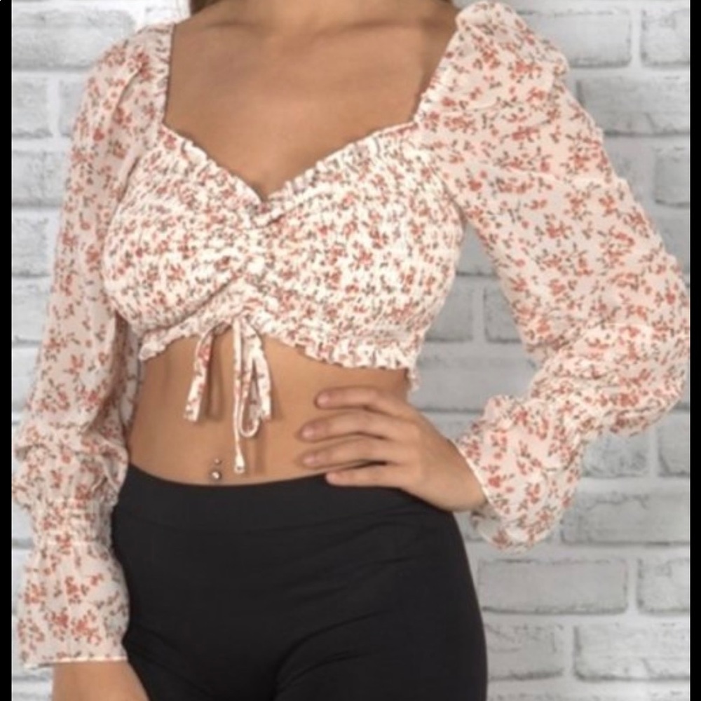Floral cinch front top